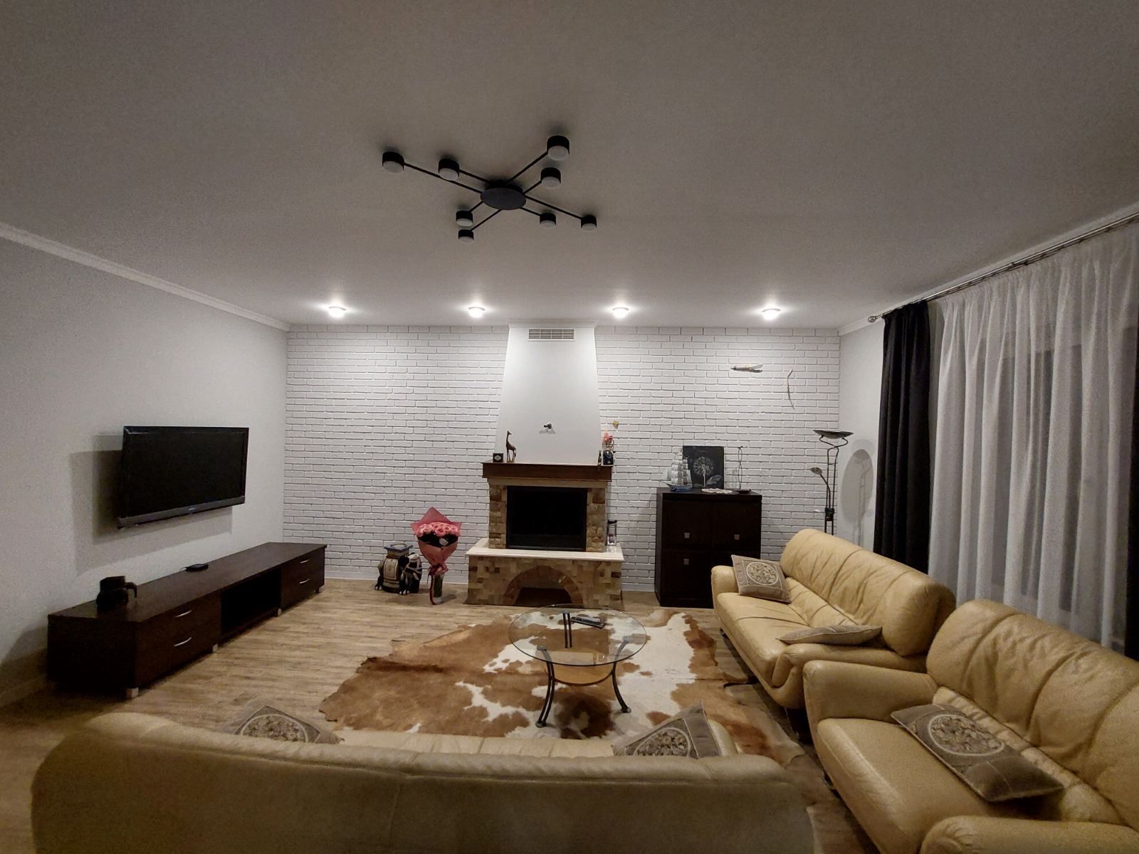 Продам дом в Совиньоне 1, новый современный ремонт.  ID 52807 (Фото 2)