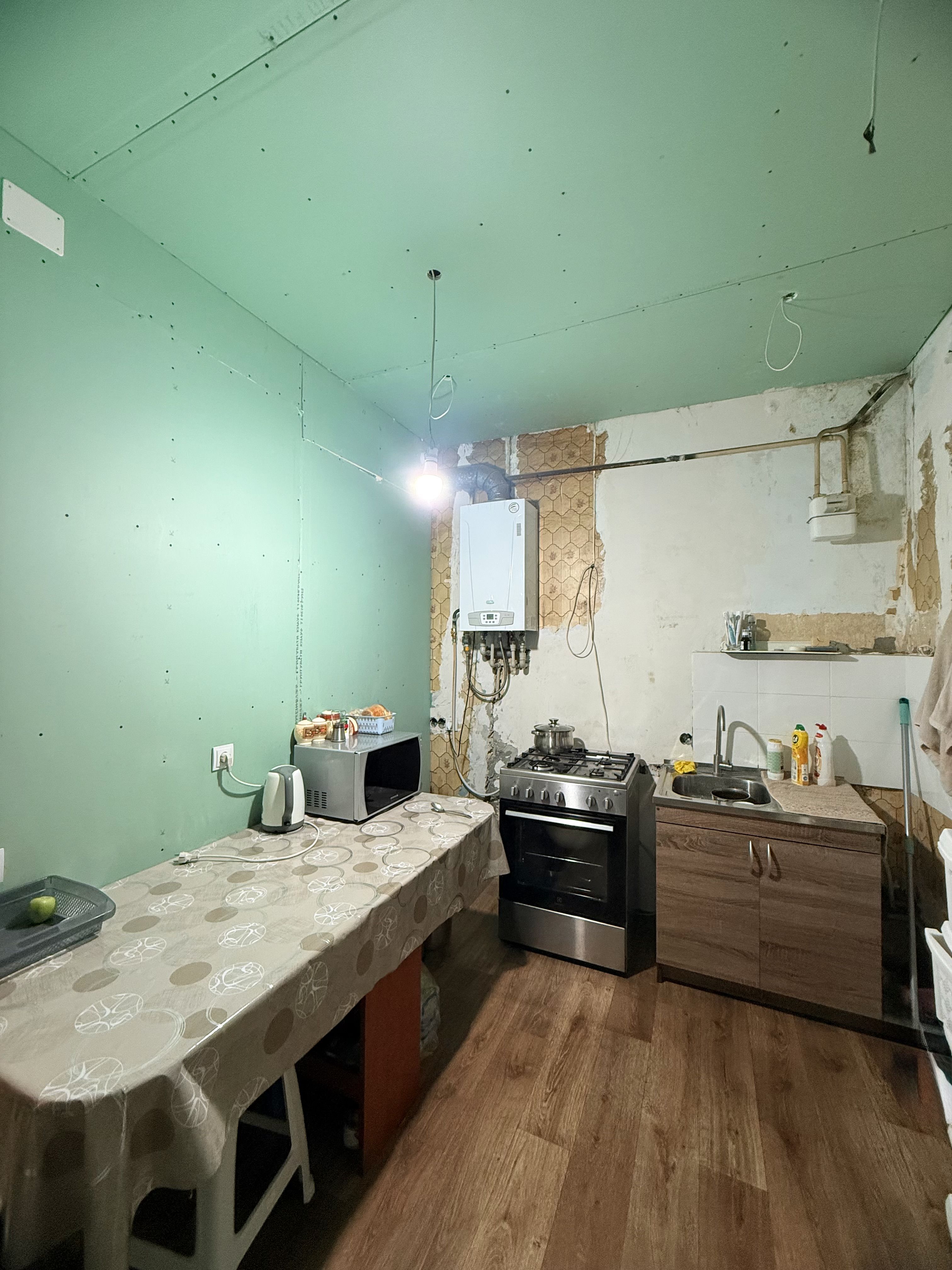 Продаётся тихая и светлая двухкомнатная квартира в центре города. ID 54002 (Фото 7)