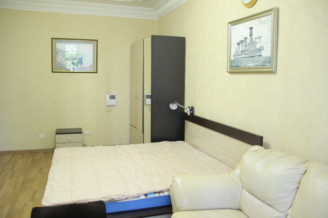 Трехкомнатная Сталинка в Центре  на ул. Бунина. Средний этаж ID 54048 (Фото 5)