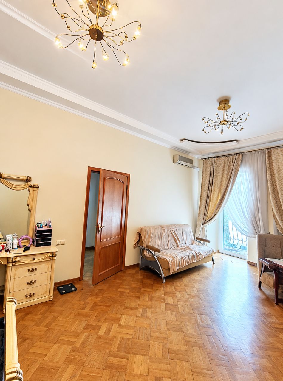 Для любителей центра: 1к.квартира с видом на Старобазарный сквер. ID 54282 (Фото 2)